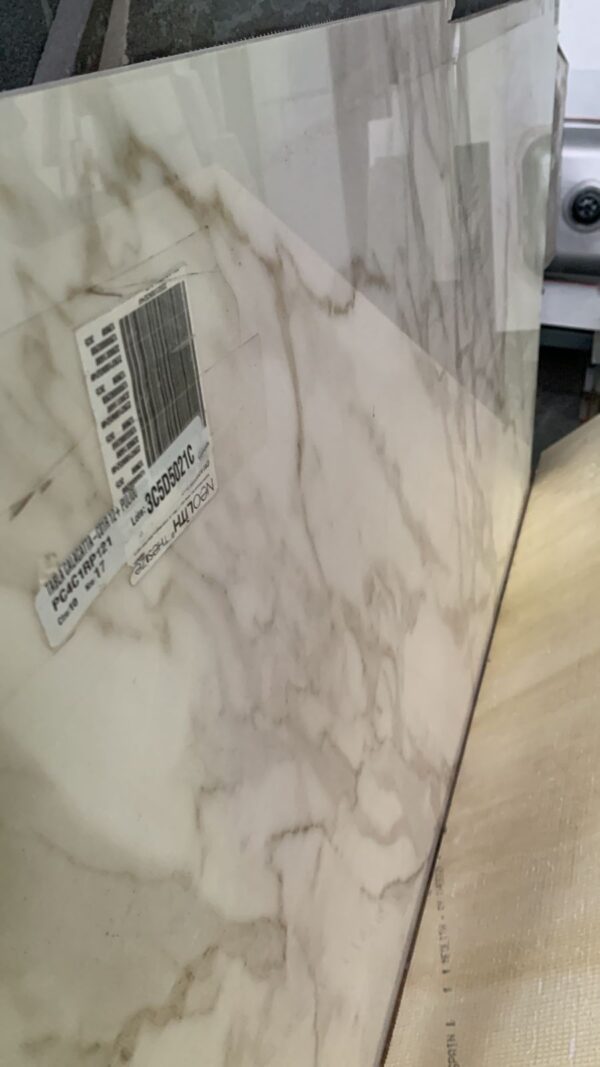 Neolith Calacatta