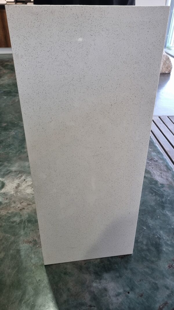 Blanco Essencial/Luna Quality Stone