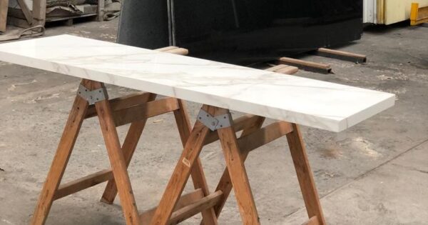 Placa con engrose de Neolith Calacatta - Imagen 3