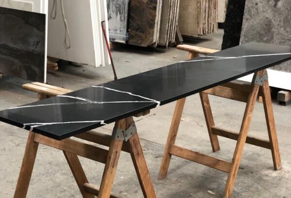 Placa de Silestone Negro Marquina
